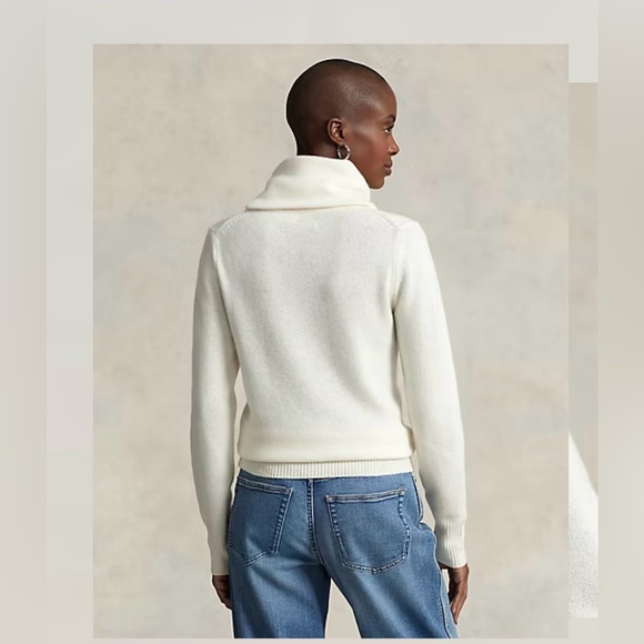 Ralph Lauren Cashmere Turtleneck - Picture 4 of 9